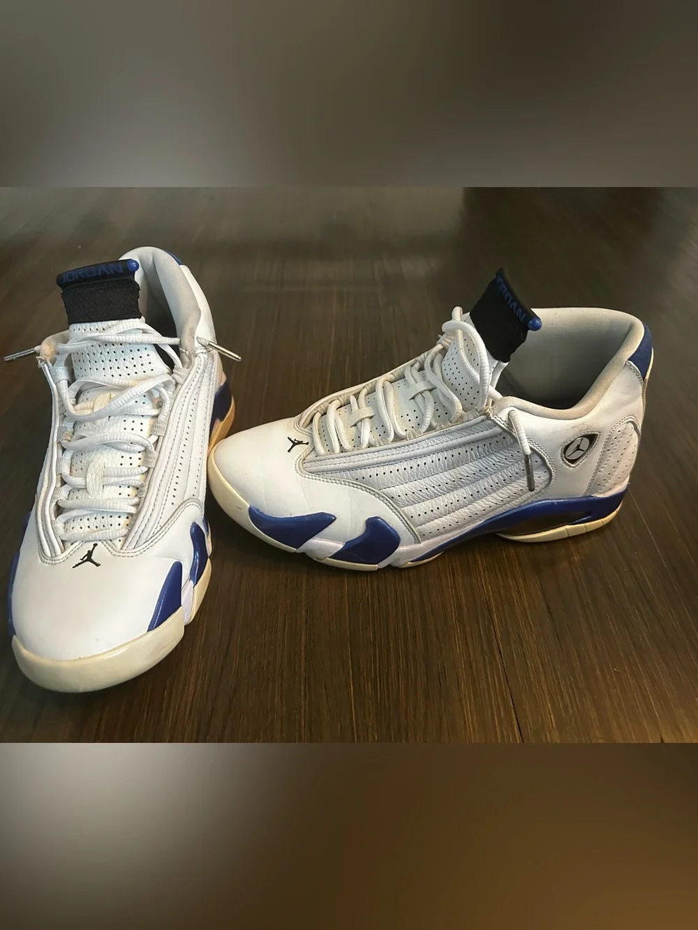 Jordan Candy Cane 14  Low-Top Sneakers in White RETRO HYPER Royal Blue Size 10.5